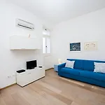 Al Porto Apartman *